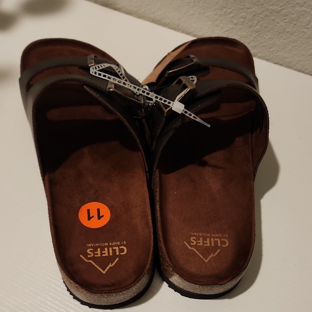 Cliffs Brown Sandals - Picture 2 of 5